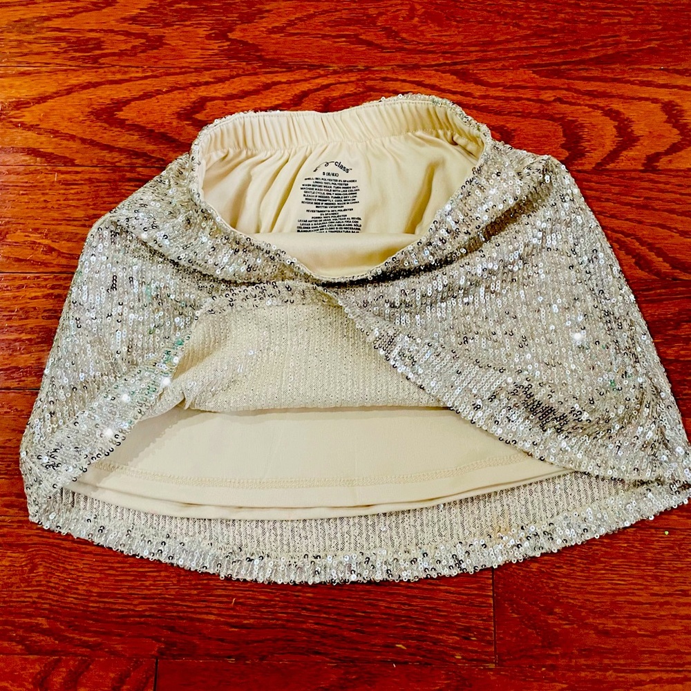 Gorgeous girls sequins skirt